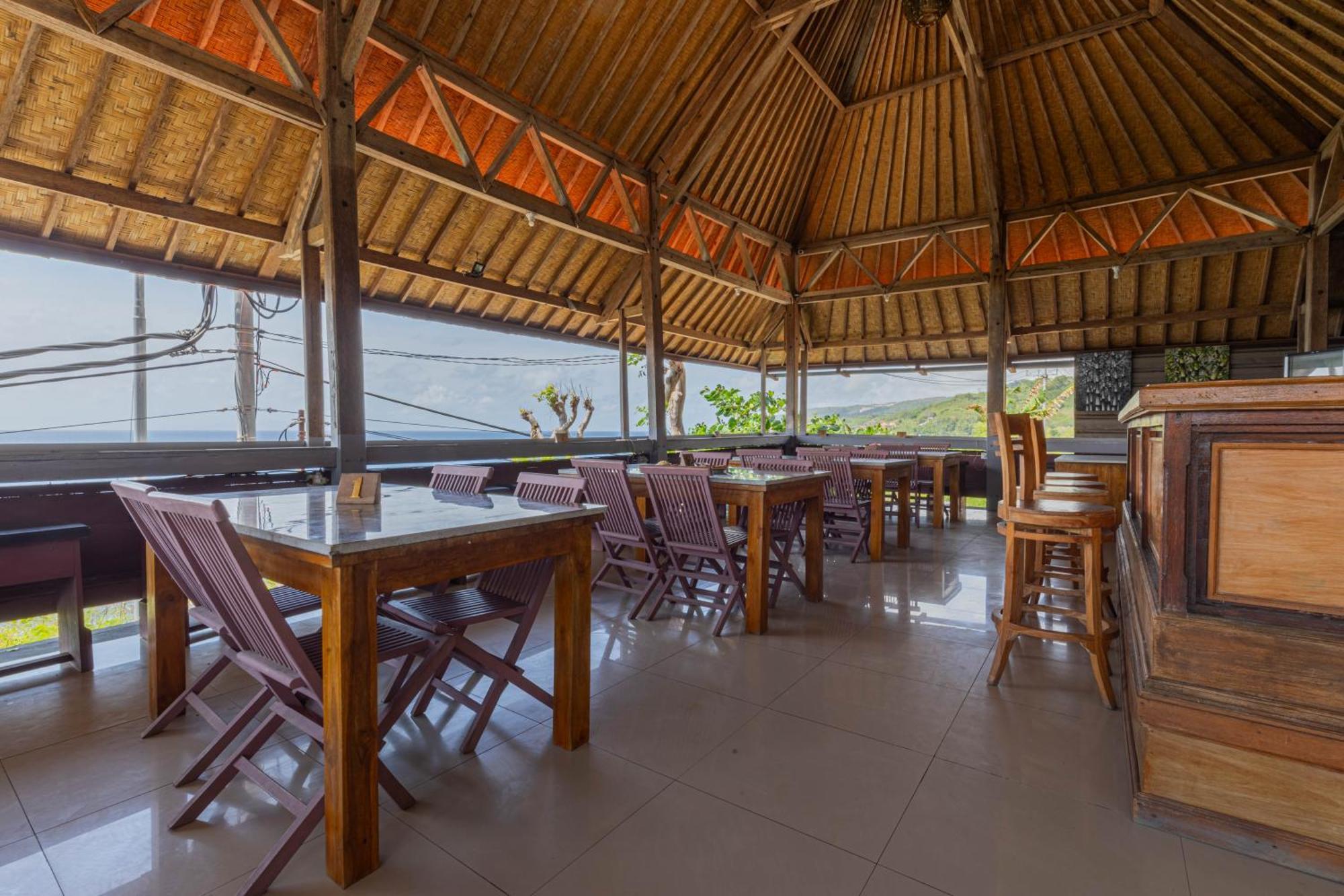 Manta Cottages With Sea View Batununggul Exterior photo